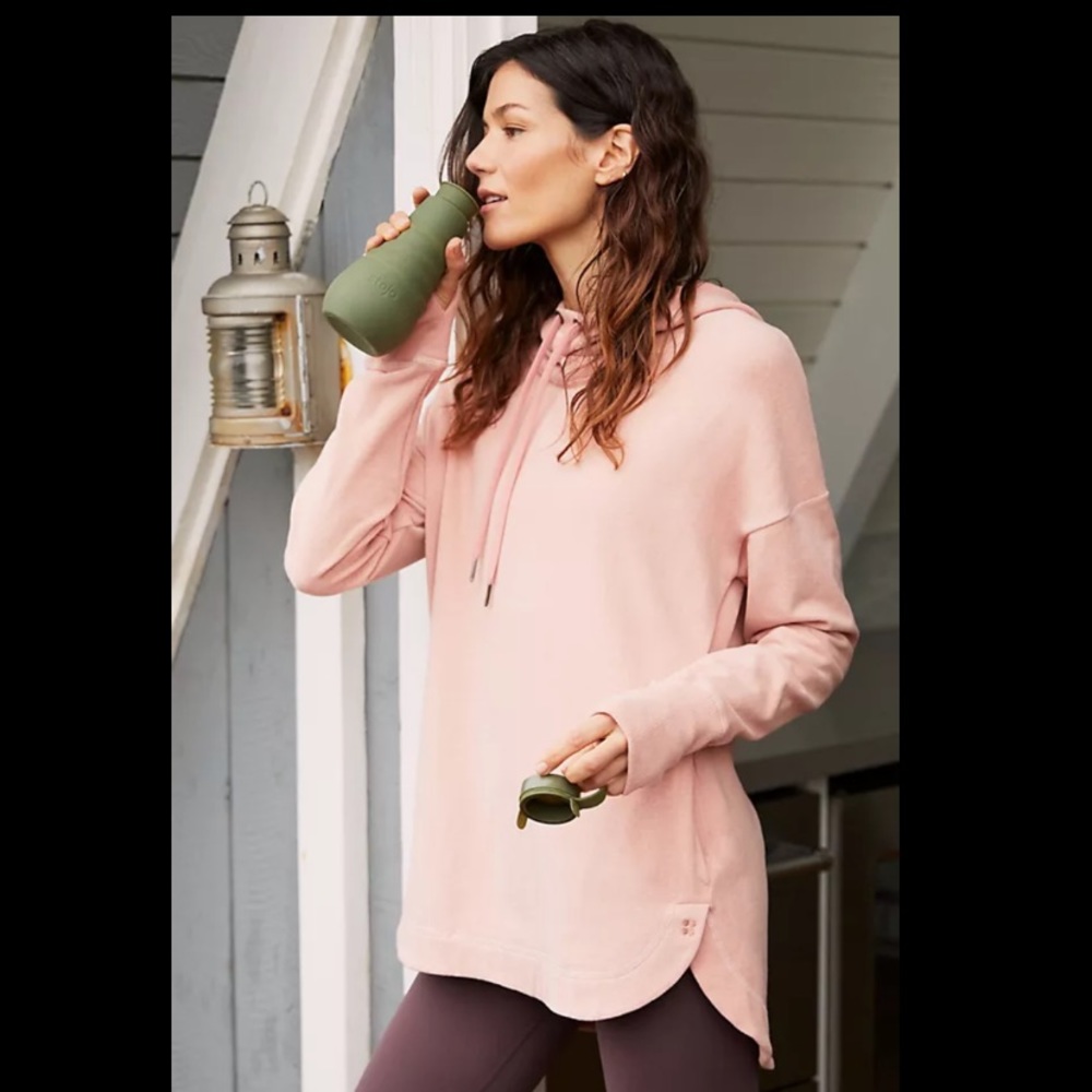 Sweaty Betty Escape Luxe Fleece Hoodie in Antique Pink